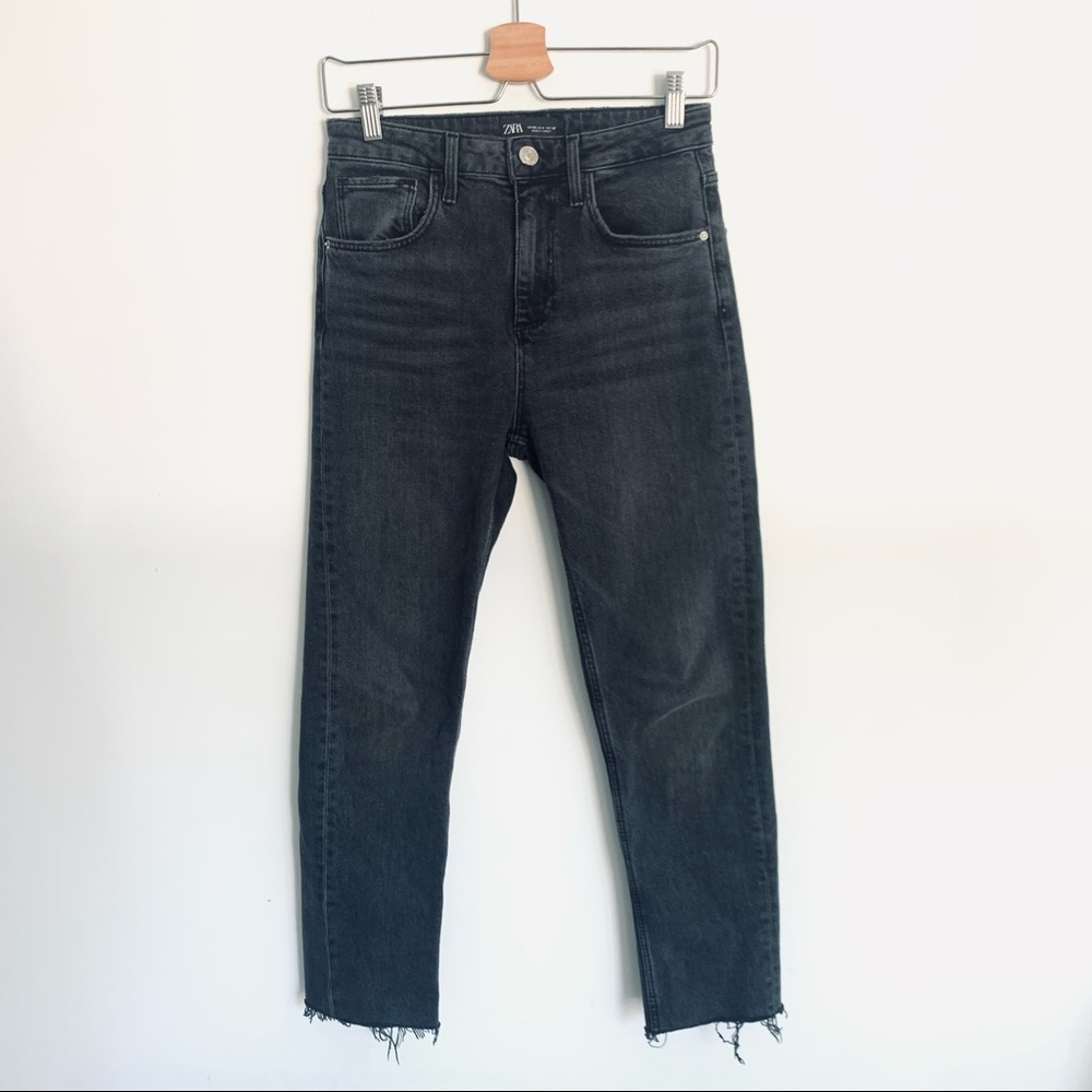 New Zara Black Skinny Jean Raw Hem